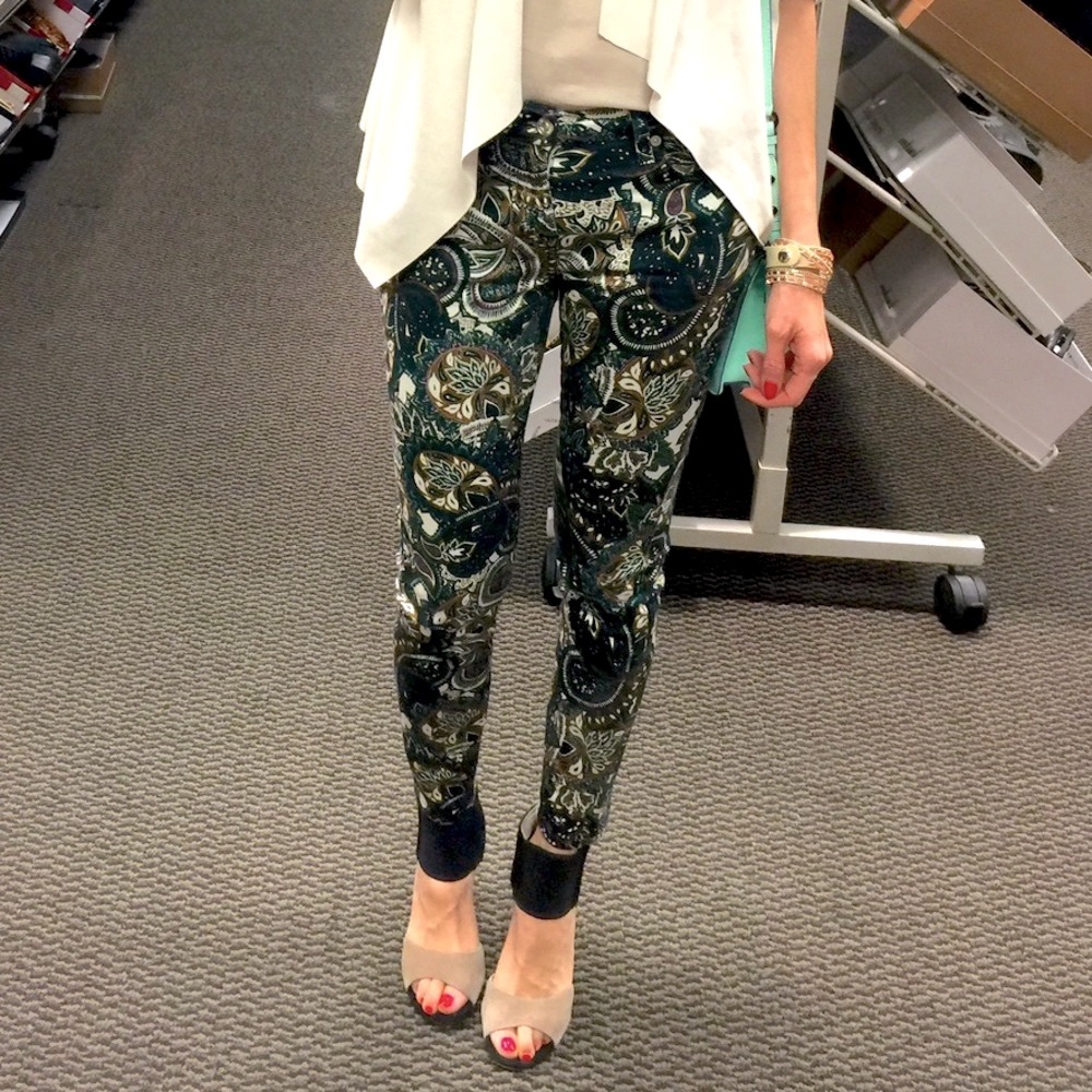 7 for All Mankind Paisley Skinny Crop-d Jeans Sz25